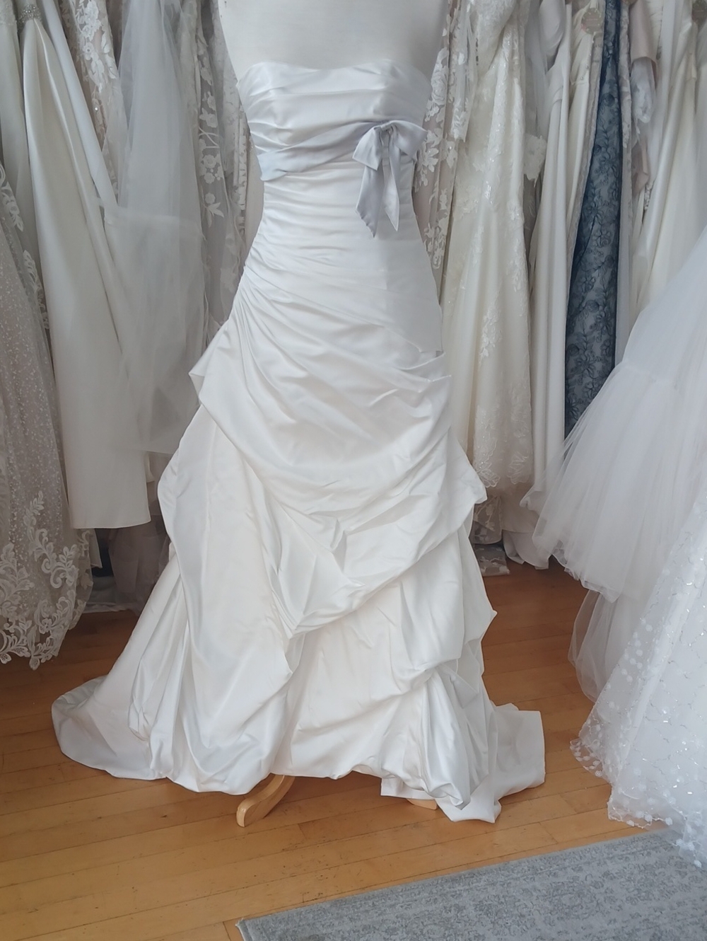 Strapless Ivory Satin Ruched Wedding Dress